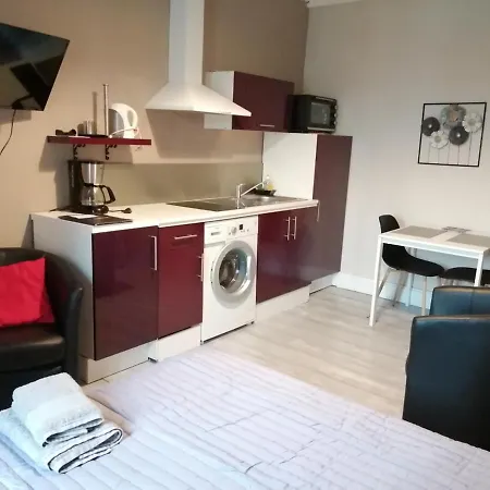 Apartamento Joli Dans Un Ancien Du Xix Siecle - Proche Toutes Commodites - Thermes Et Parc